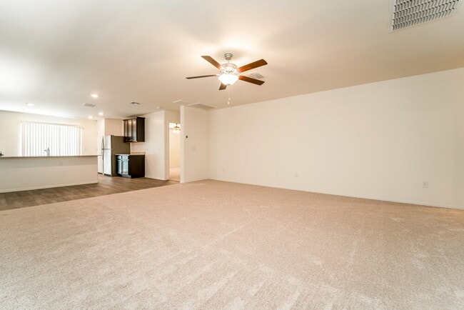 Photo - 12835 N Peony Dr