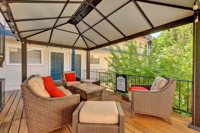 Photo - 1725 Toomey Rd Unit 302