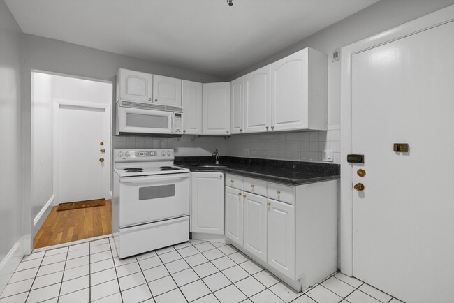 Photo - 907 Boylston St Condo Unit 32