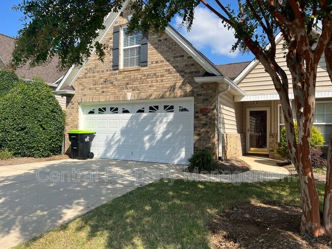 Photo - 409 Falling Rock Way