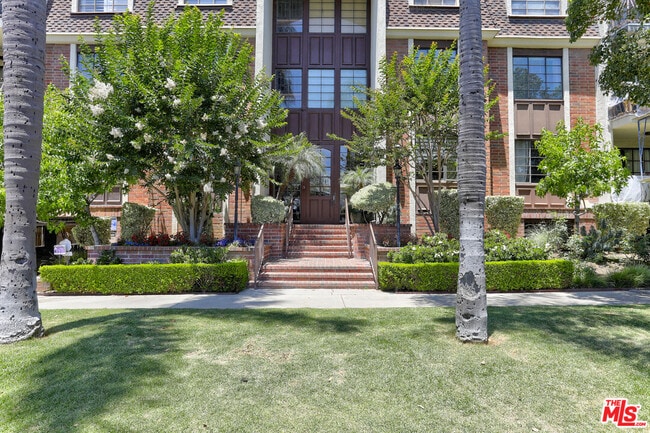 Photo - 11939 Gorham Ave Unidad 105