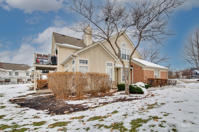 Photo - 460 Mayflower Ln