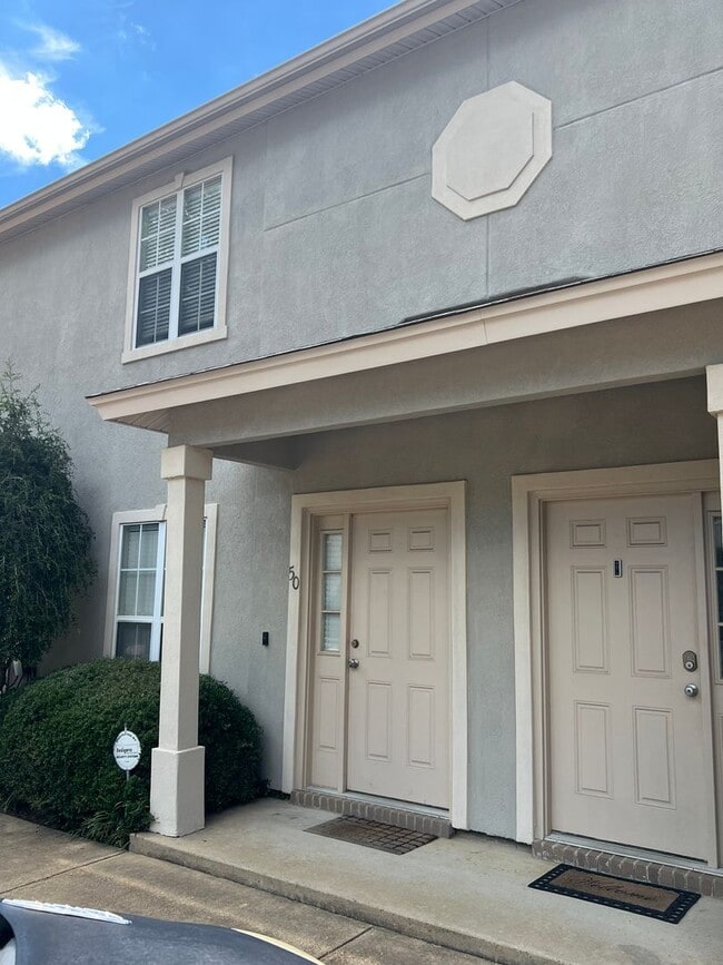Photo - 2109 Harris Dr