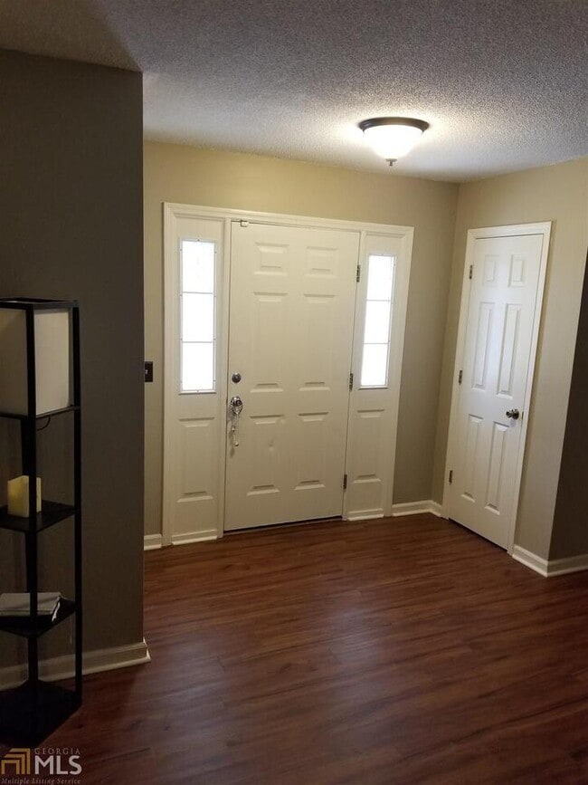 Photo - 2541 Westover Dr