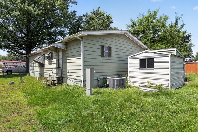 Building Photo - 2609 Joyce Dr