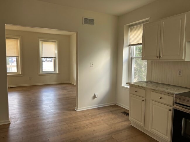 Photo - 1907 W Point Pike Unit 1