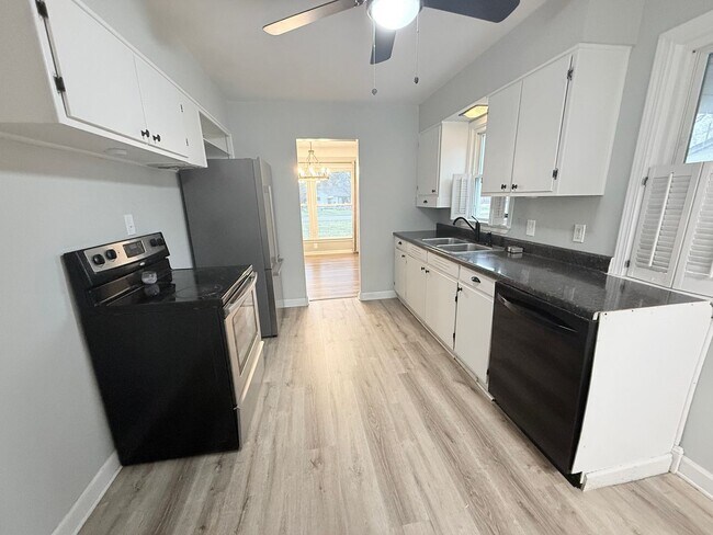 Photo - 3 bd 2 bath Ranch in Willoughby