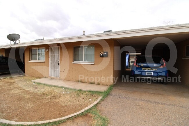 Building Photo - 3122 E Hubbell St Rental
