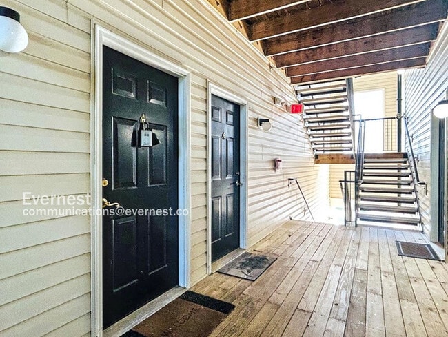 Photo - 21197 McFadden Square Unit 203