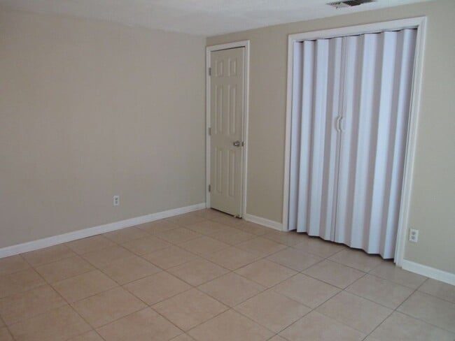 Photo - 308 W 26th St Unit 1