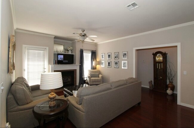 Photo - 11220 S Cedar St