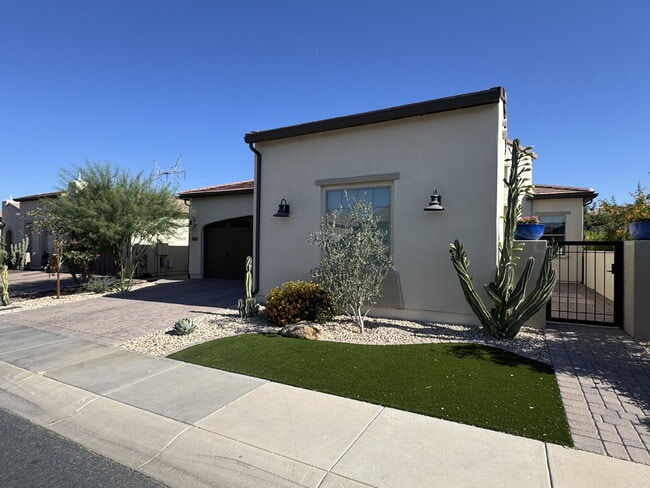 Photo - 120 E Iloca Ln