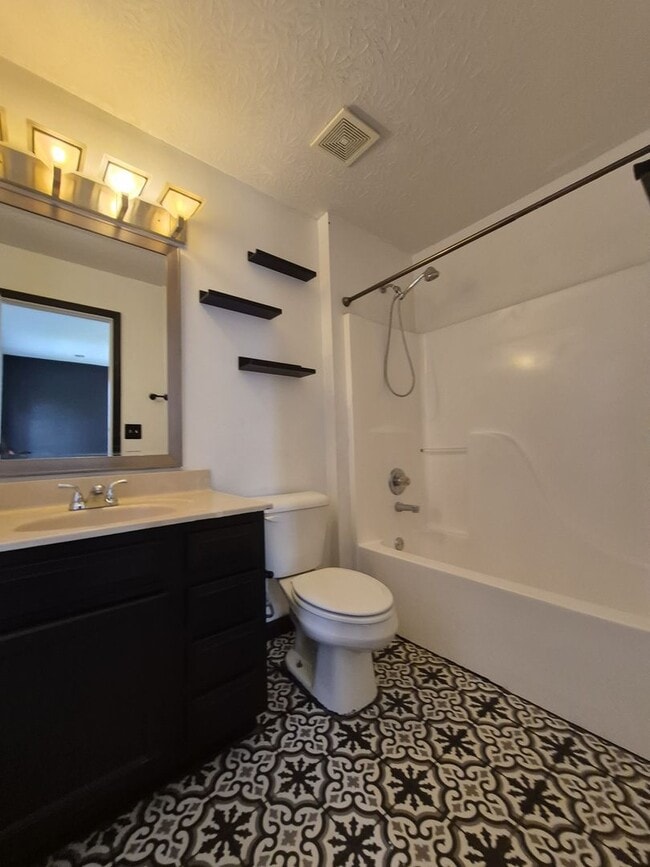 Photo - Charming 3BR/2.5BA home in desirable Union, KY!