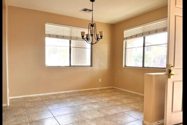 Photo - 2850 S Brett St