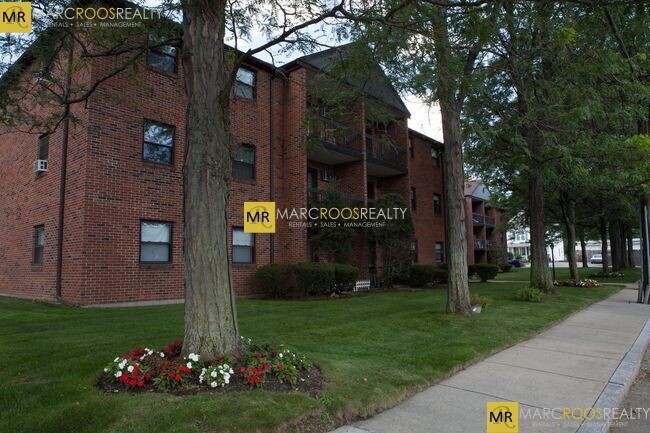 Photo - 50 Farwell St Condo