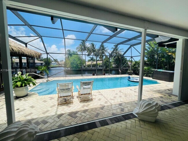 Photo - 2827 McKinley St