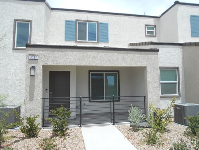 Building Photo - Modern 3-Bedroom With Open Floor Plan! Rental