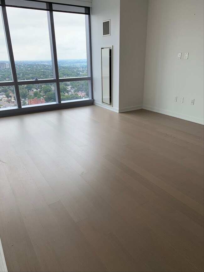 Photo - 3 Martha Washington Way Apt #100-1, Fort L... Unidad 1001