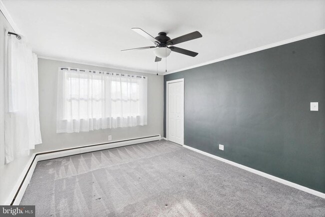 Photo - 703 Hoffnagle St