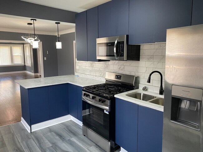 Photo - 10925 S Vernon Ave Unidad 2