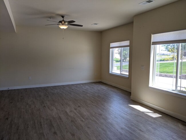 Photo - 1325 Bunker Hill Dr