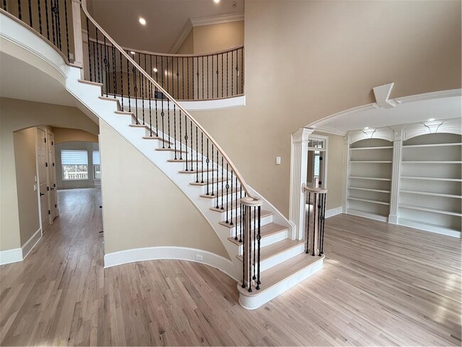 Photo - 1570 Briergate Dr