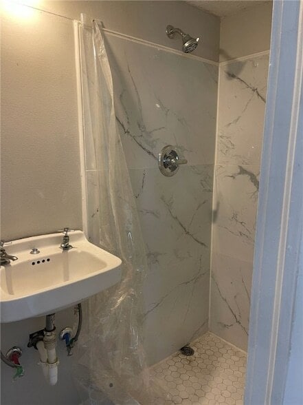 Photo - 221 N Liberty St