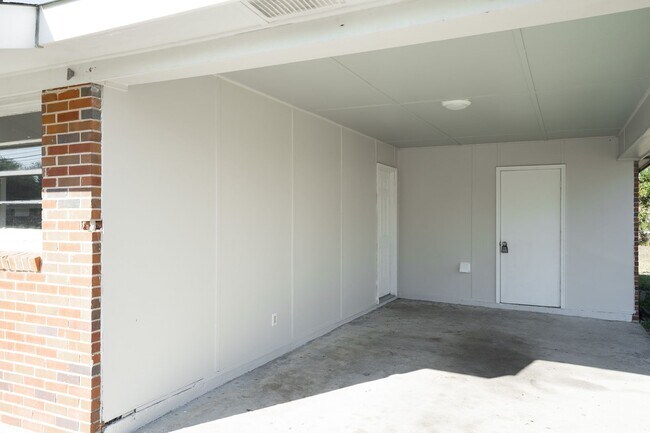 Photo - 3321 Young Forest Dr