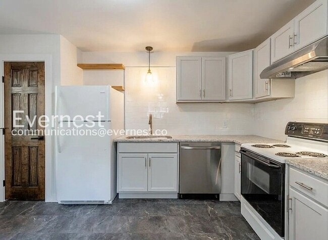 Photo - 167 W Ridgewood Ave