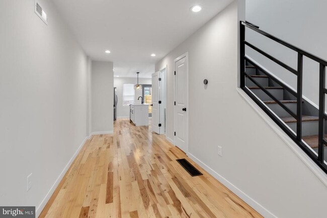 Photo - 2039 E Letterly St