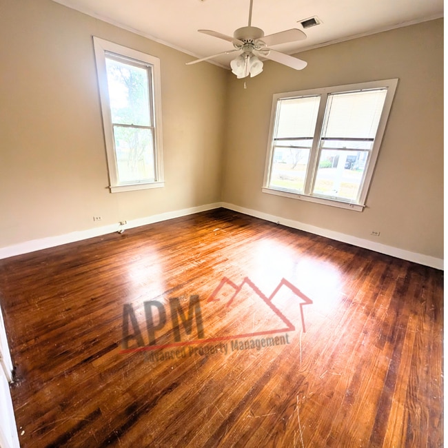 Photo - Charming  in Monroe's Garden District