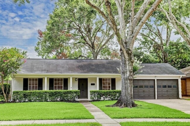 Photo - 5429 Lincrest Ln