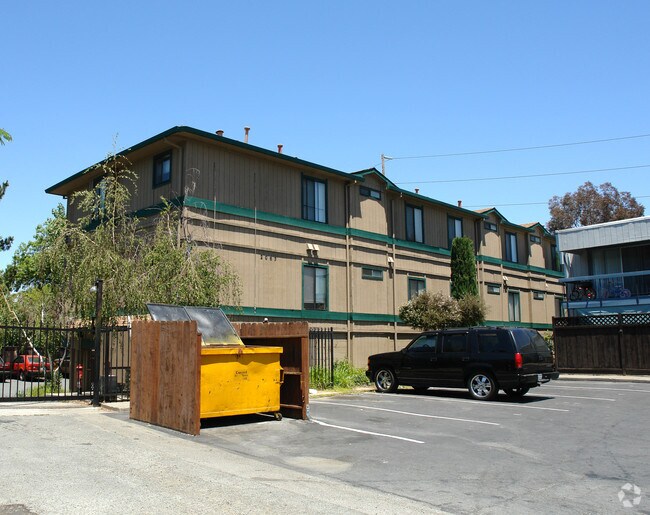 Concord Apartments - Concord Apartments