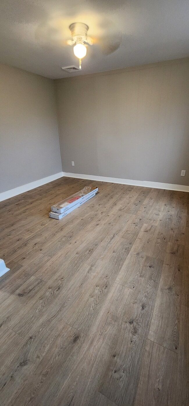 Photo - 115 S Franklin Ave