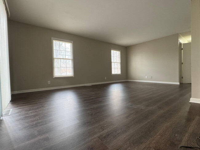 Photo - 26 Trenton Sq Condo Unit 43