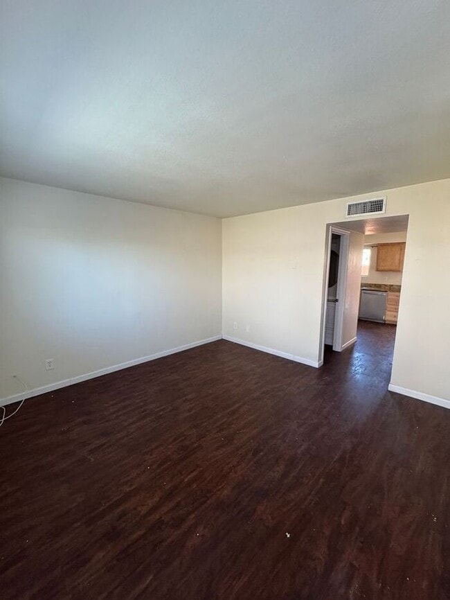 Photo - 2809 N Mountain Ave