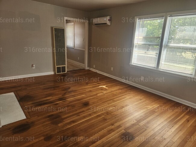 546-548 N Oliver Ave - 548 N Oliver