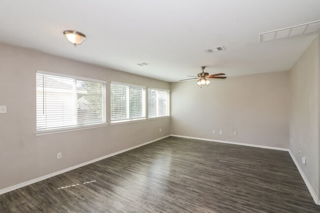 Photo - 20908 Patriot Park Ln