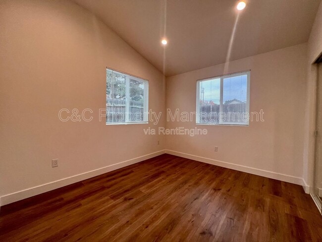 Photo - 1381 Circle Ave Unit B