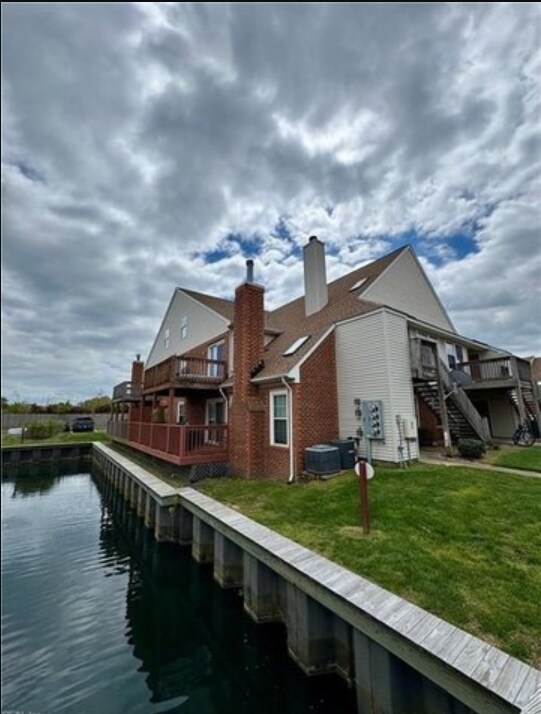 Photo - 5017 Gatehouse Way