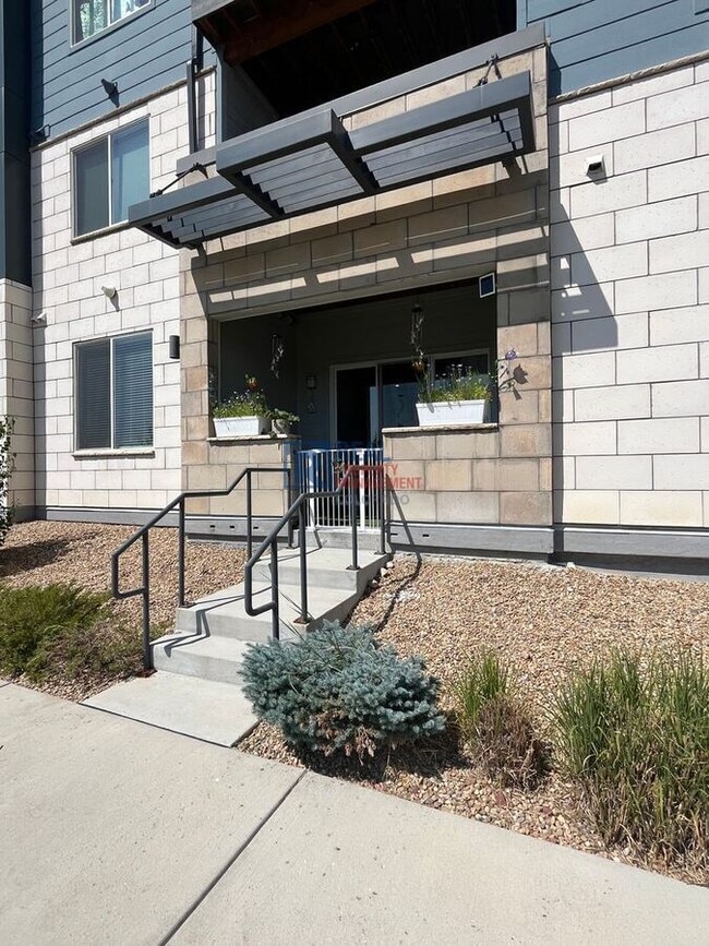 Building Photo - 9283 Twenty Mile Rd Unit 104 Rental