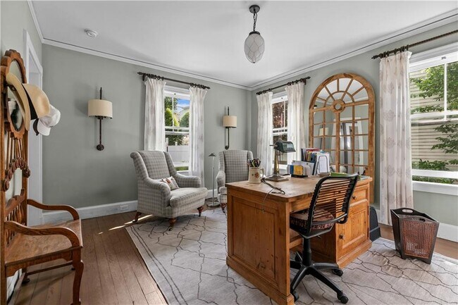 Photo - 132 Ruggles Ave
