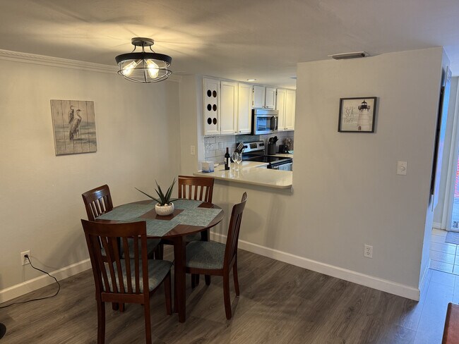 Photo - 4531 Bay Beach Ln Condo Unit 336