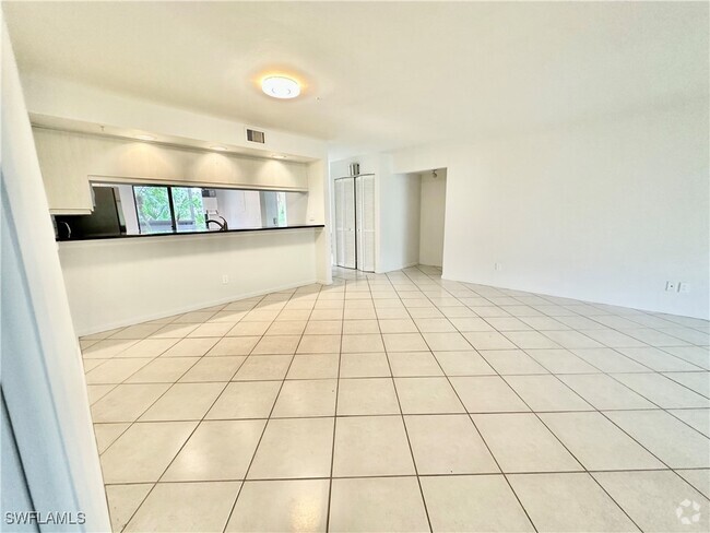 Building Photo - 209 Pinebrook Dr Rental