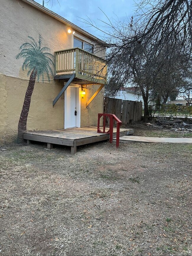 Photo - KC-1209 Bawcom Unit 1209 Bawcom 1/2