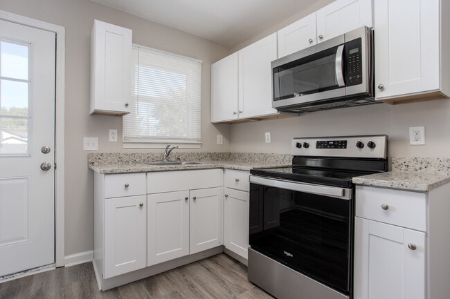 Kitchen - Two Maples at Tribble Gap