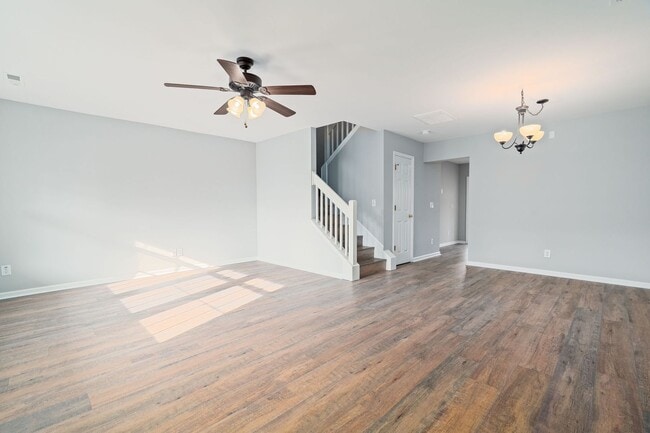 Photo - Stylish Comfort in a Prime Location!