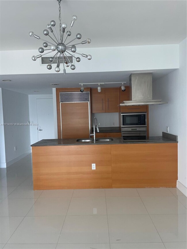 Photo - 495 Brickell Ave