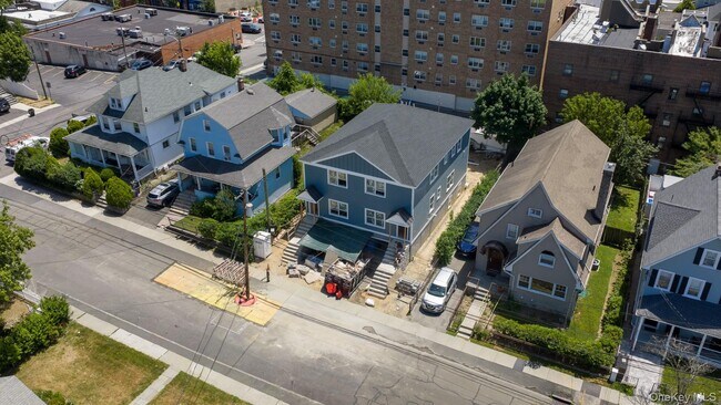 Photo - 31 Maple Ave