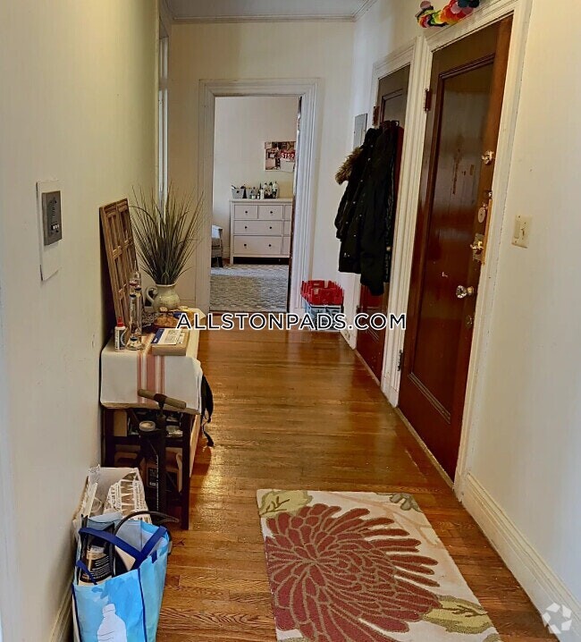 Building Photo - 15 Glenville Ave Unit 8 Rental